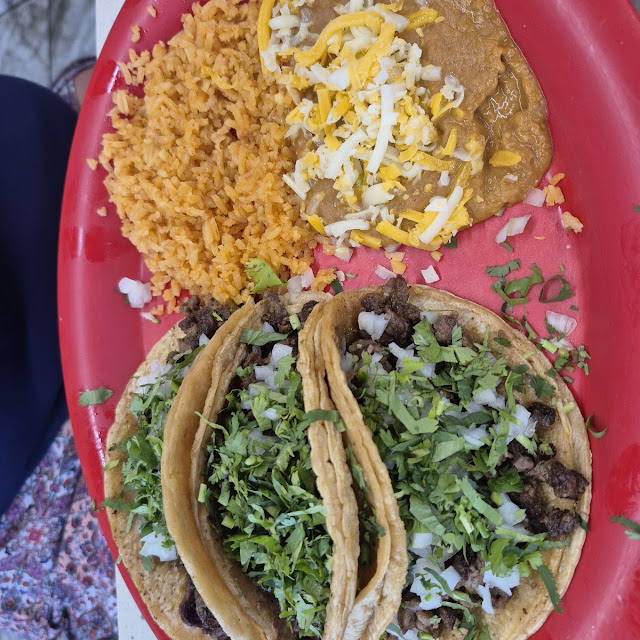 El Vaquero Plate L 2