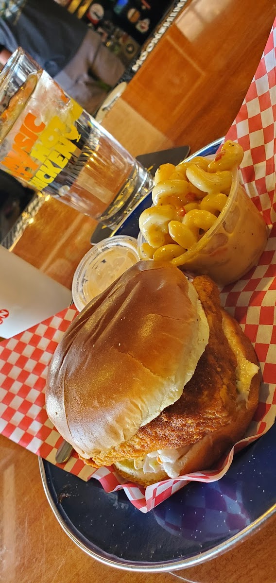 Music City Hot Chicken Photo 8