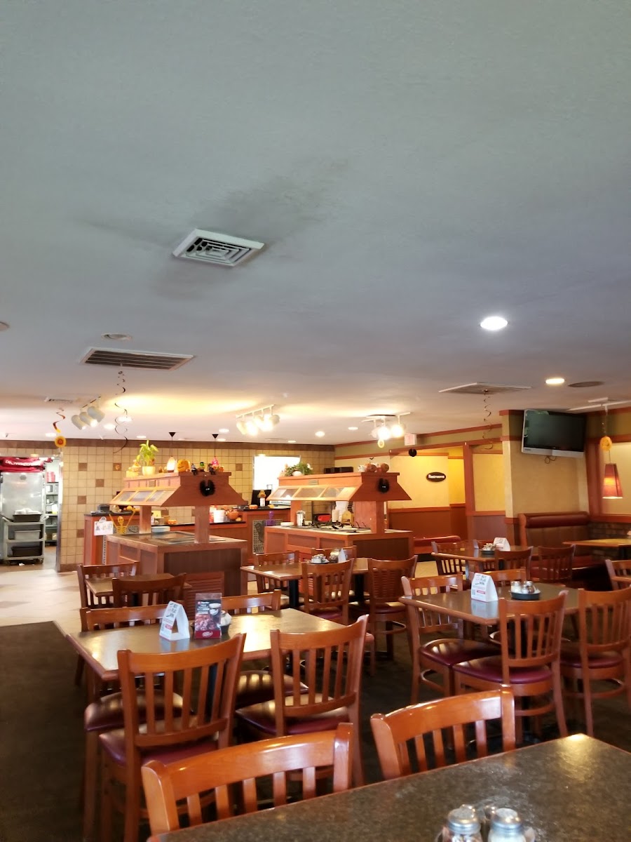 Pizza Hut Photo 9