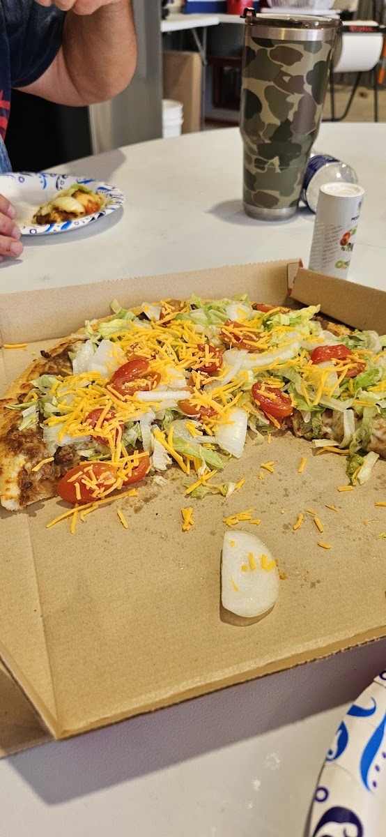 Pizza Hut Photo 5