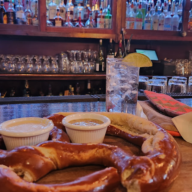 Big a Bavarian Pretzel with Spicy Mustard & Beer Cheese