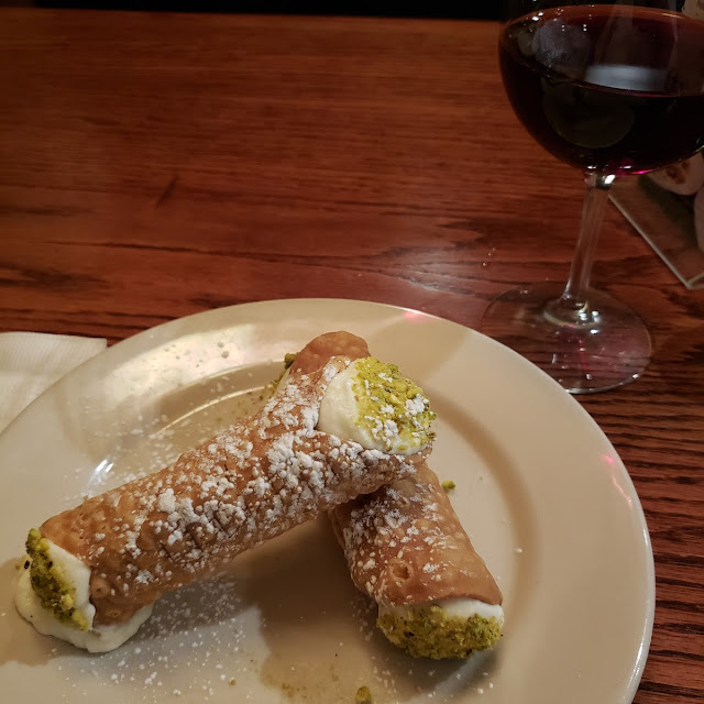 Chef's Whim Cannoli