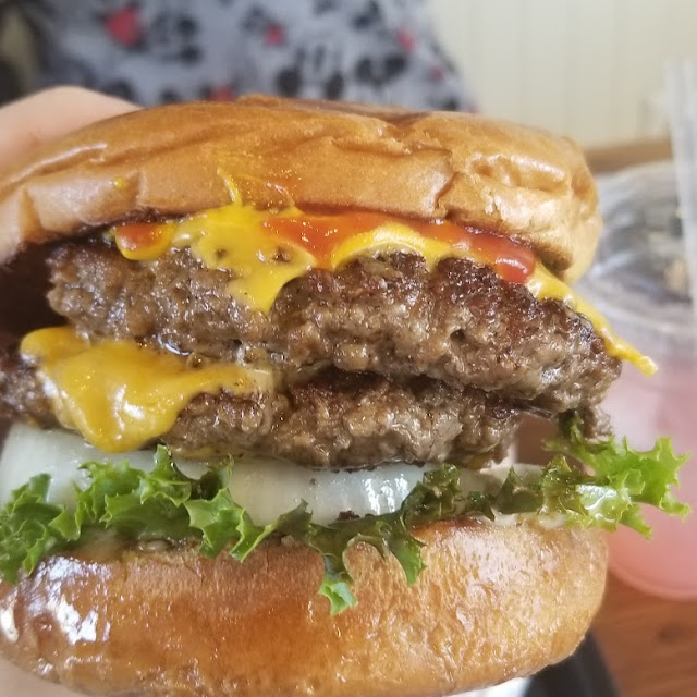 Double Cavern Burger