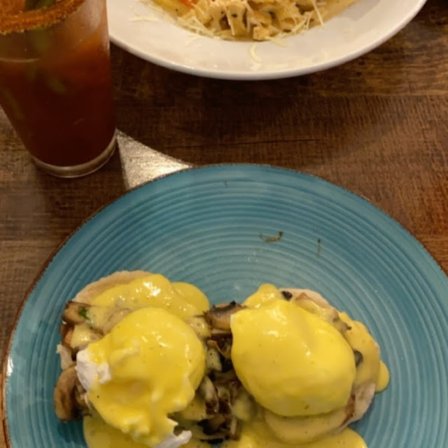Eggs Benedict