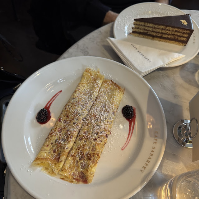 Marillenpalatschinken Crêpes