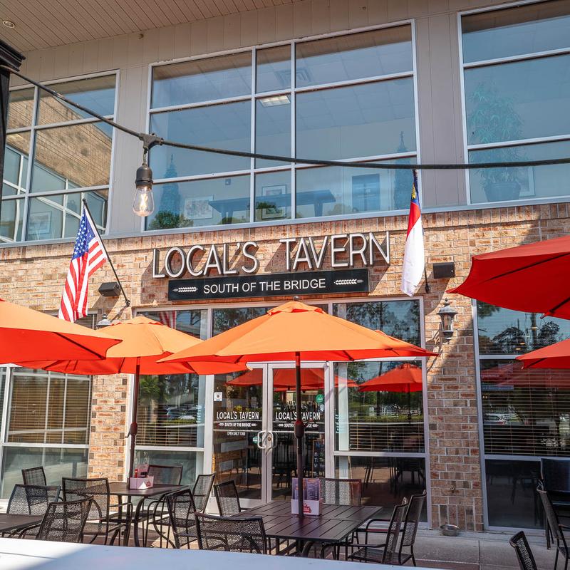 Locals Tavern