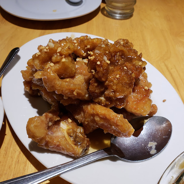 Crispy Prawns with Honey Walnut