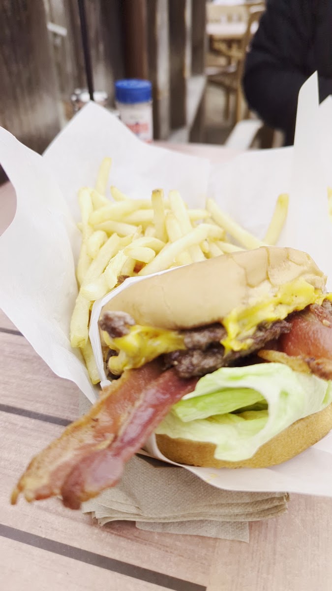 Crystal Cove Shake Shack Photo 2