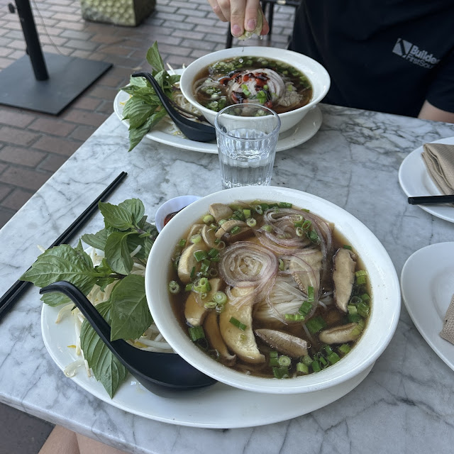 Combination Phở
