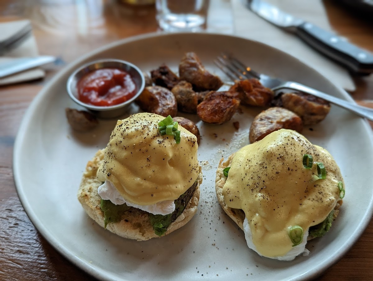 LOCAL Public Eatery Terry Ave Photo 3