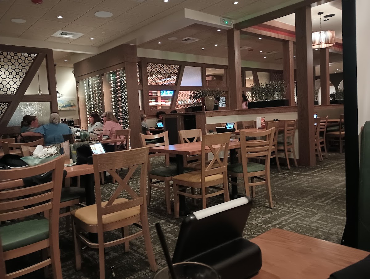 Olive Garden Italian Restaurant Photo 7