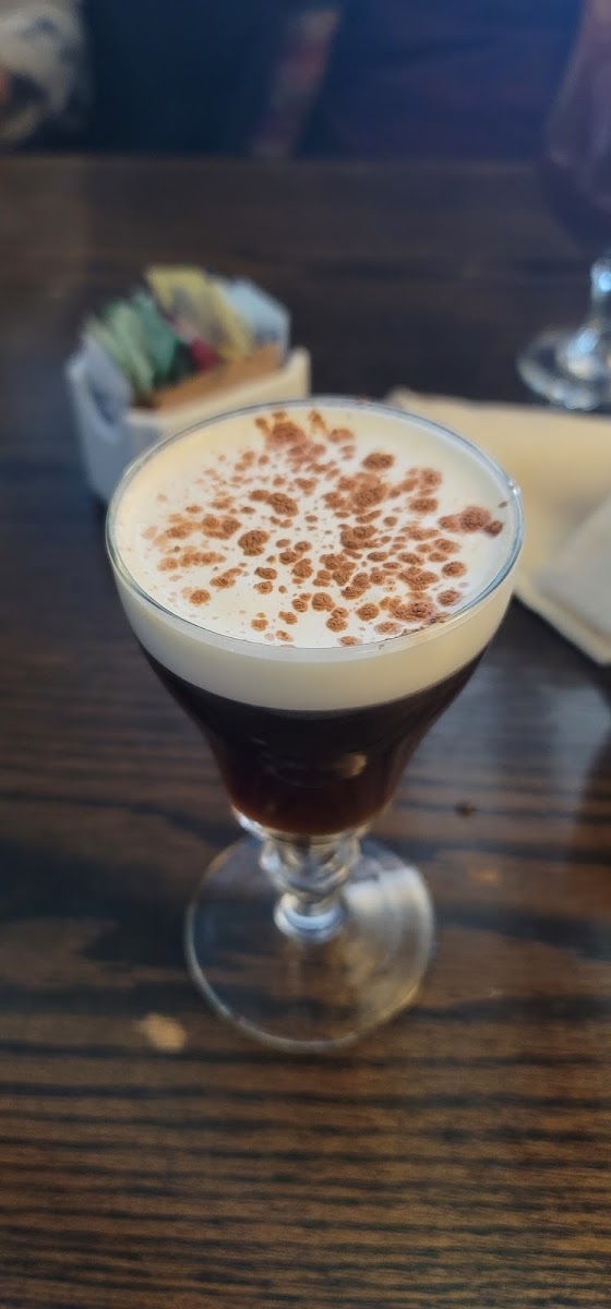 Lady Gregory's Irish Bar & Restaurant Photo 9