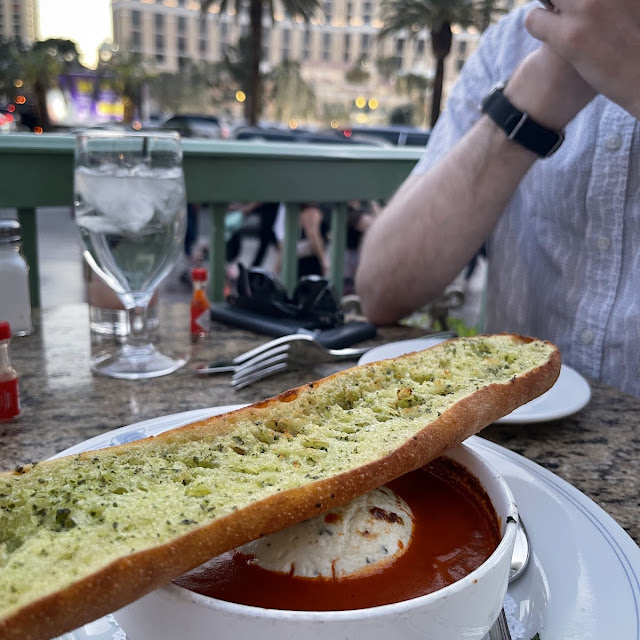 Goat Cheese in Tomato Sauce