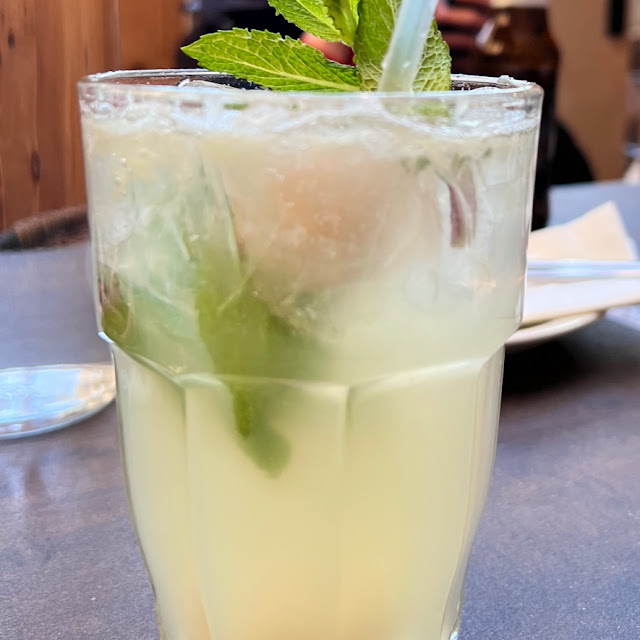 Lychee Fizz