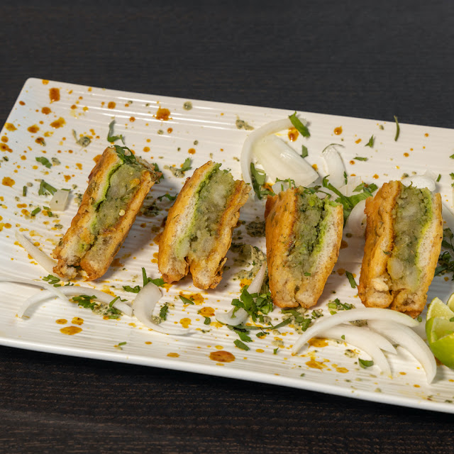 Stuffed Bread Pakora Each