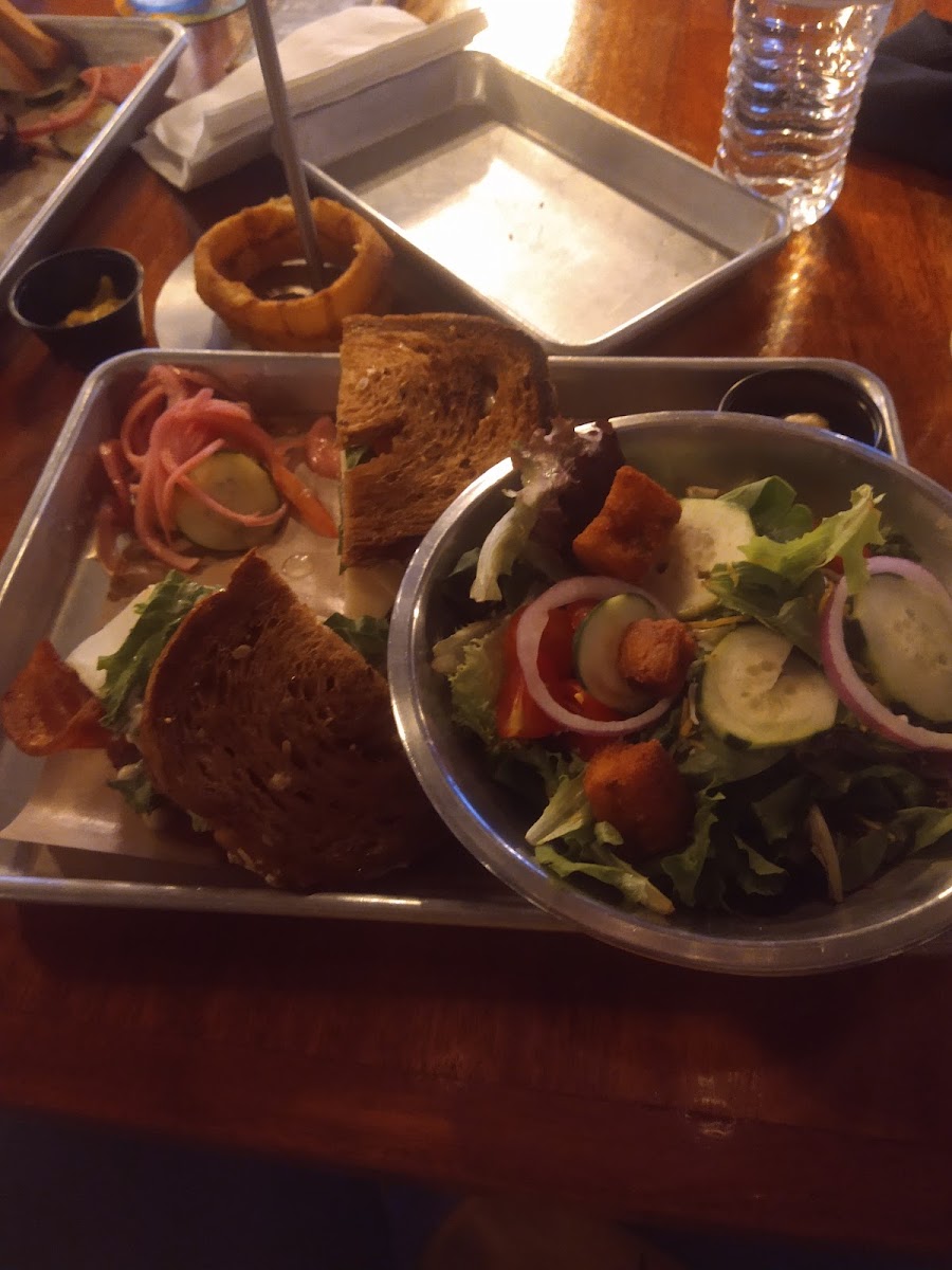 Barrel & Bones Craft Bar and Smokehouse Photo 10