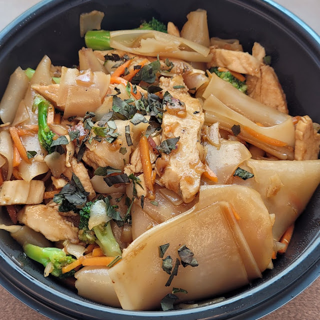 Drunken Noodles with Chicken