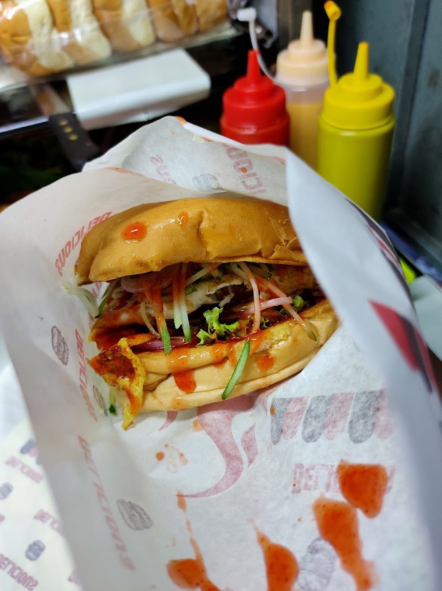 Fendys Burger Station Bayan Baru Penang Photo 5