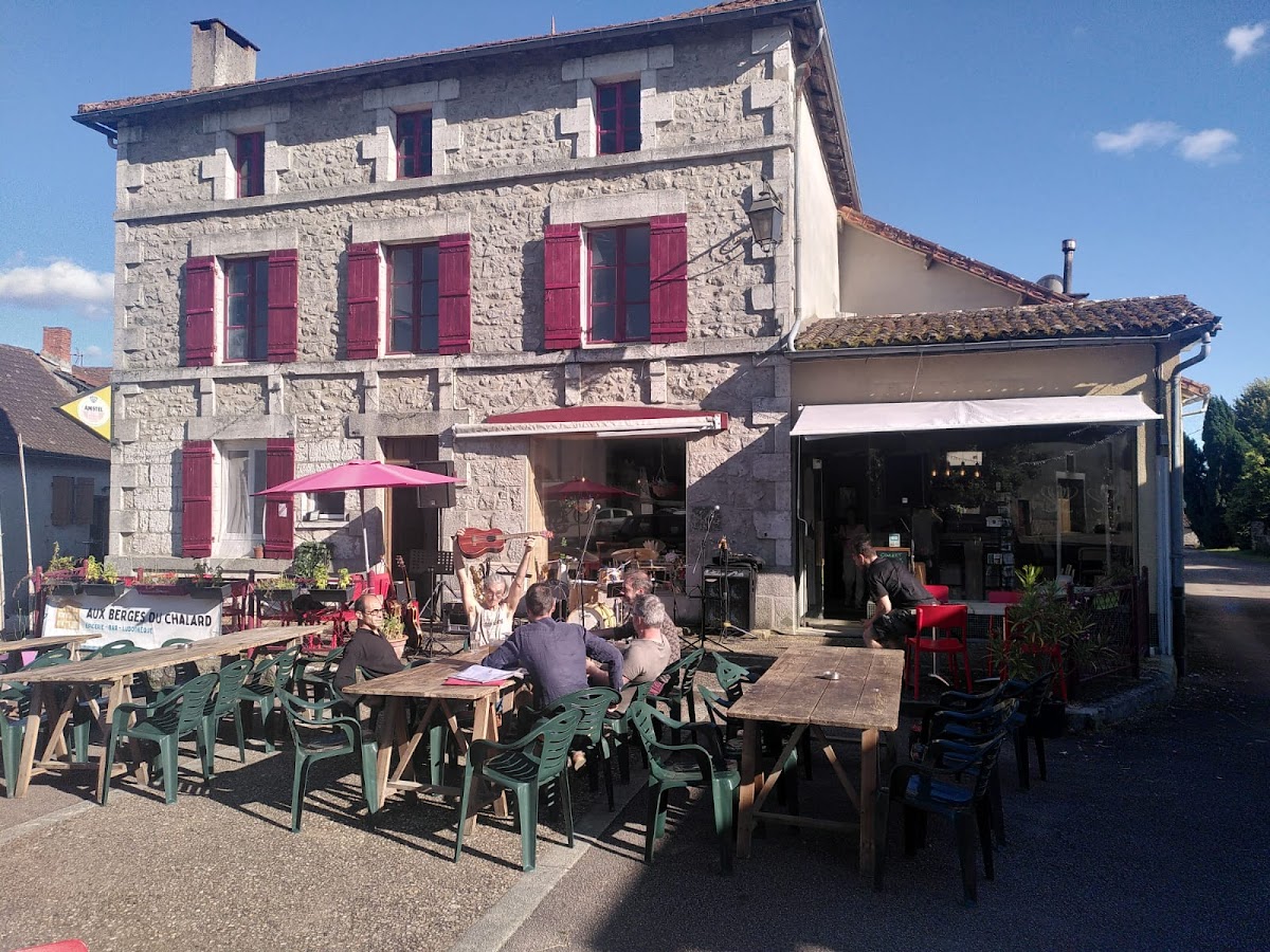 Aux Berges du Chalard Photo 3