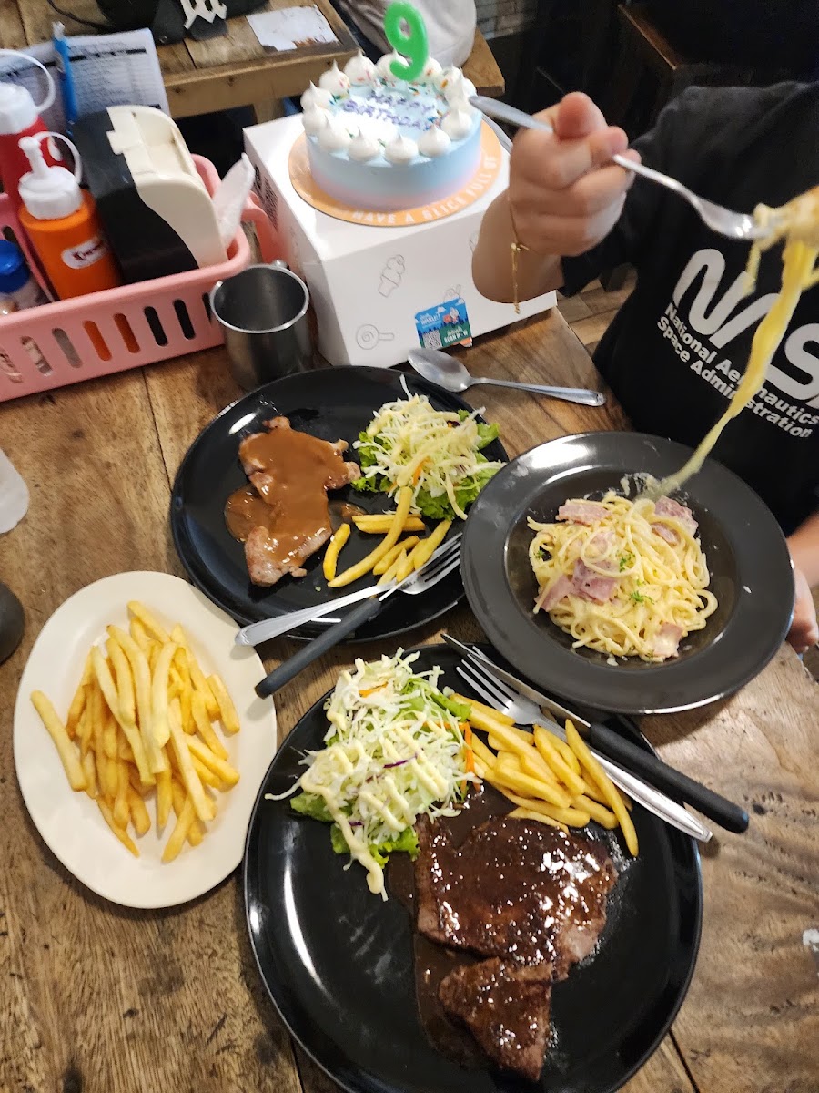 Fat Thin Steak（ともちゃんステーキ） Photo 5