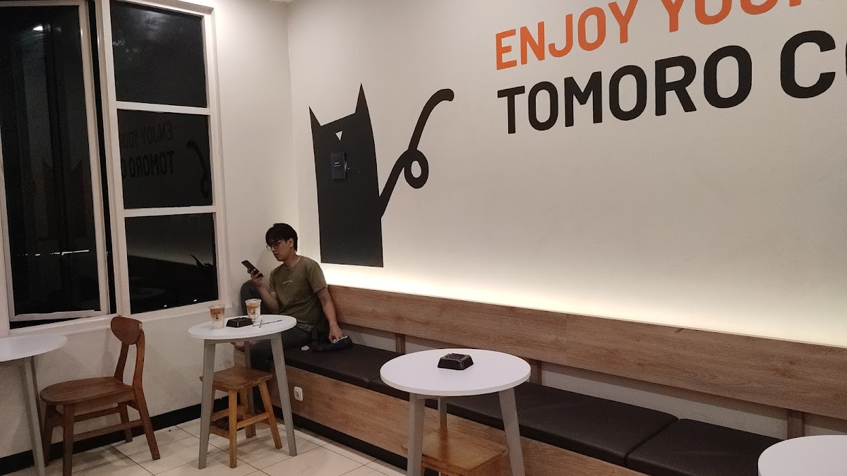 TOMORO COFFEE CIKANDE Photo 3