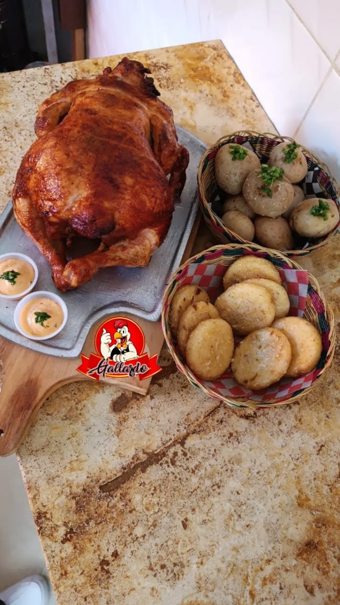 POLLO GALLARDO Photo 7