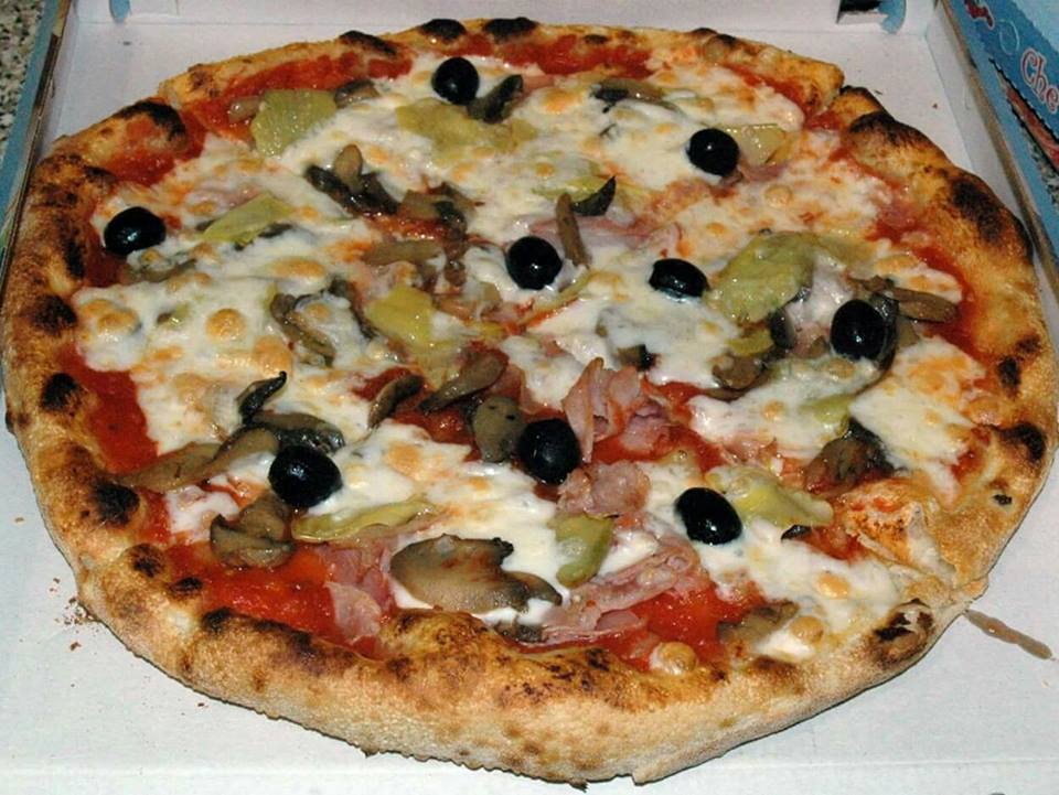 A Tutta Pizza Photo 8