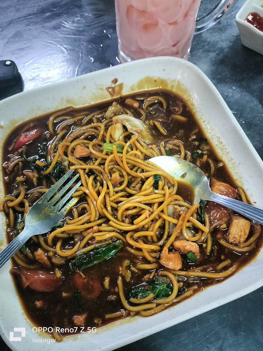 Warung KKJ Tomyam Photo 6
