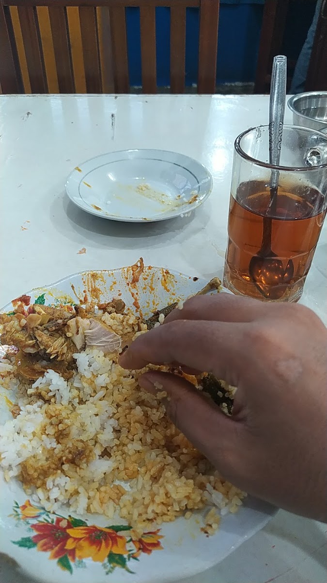 Rumah Makan / Ampera Padi Rimbun Photo 6