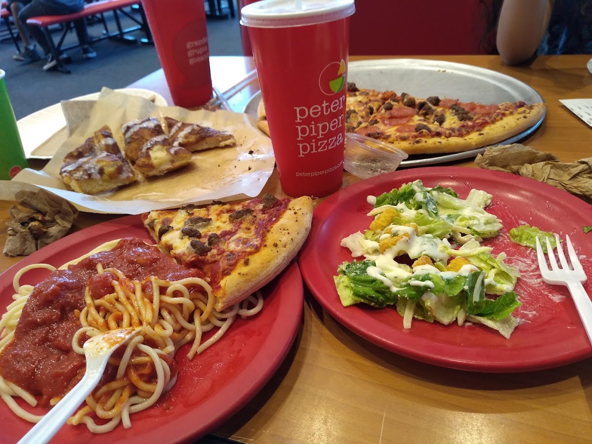 Peter Piper Pizza Photo 8