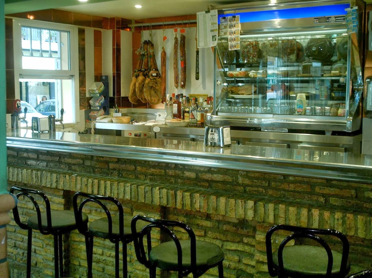 Cafe-Bar La Explanada Photo 3