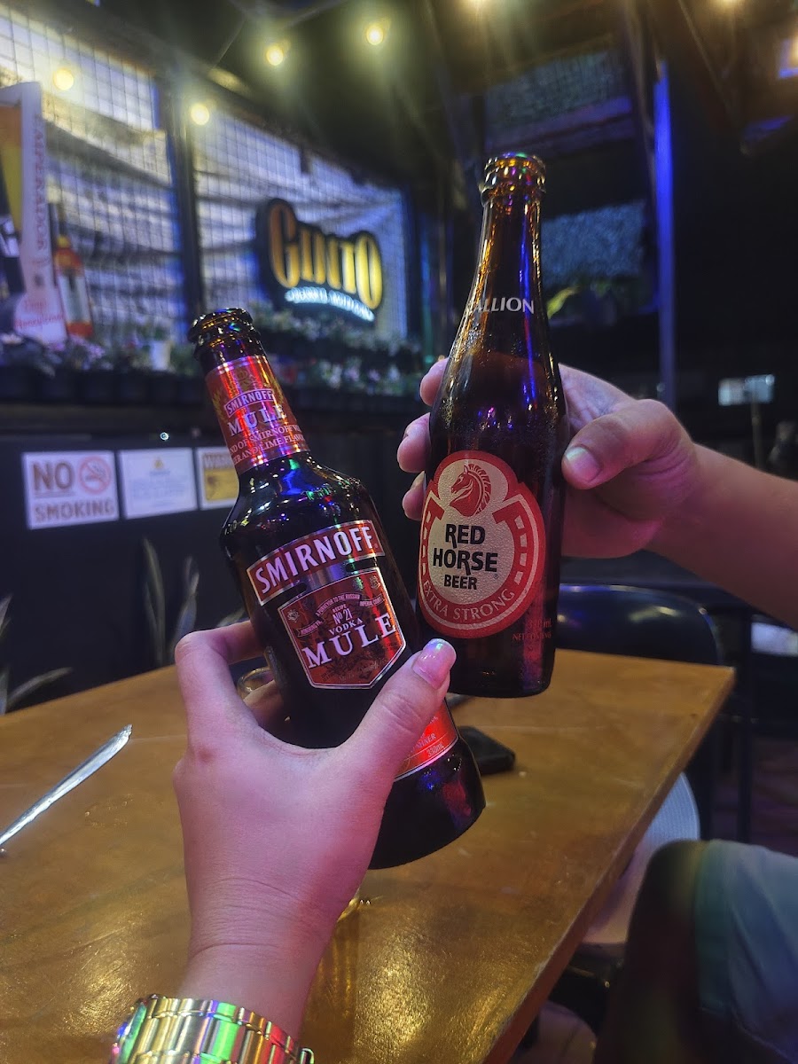 Macam's Restobar Photo 3