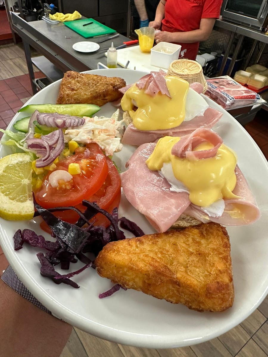 D&D Hill Cafe Photo 3
