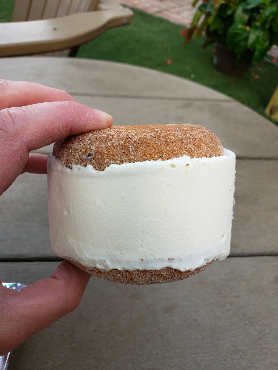 Uncle Dave’s Homemade Ice Cream Photo 10