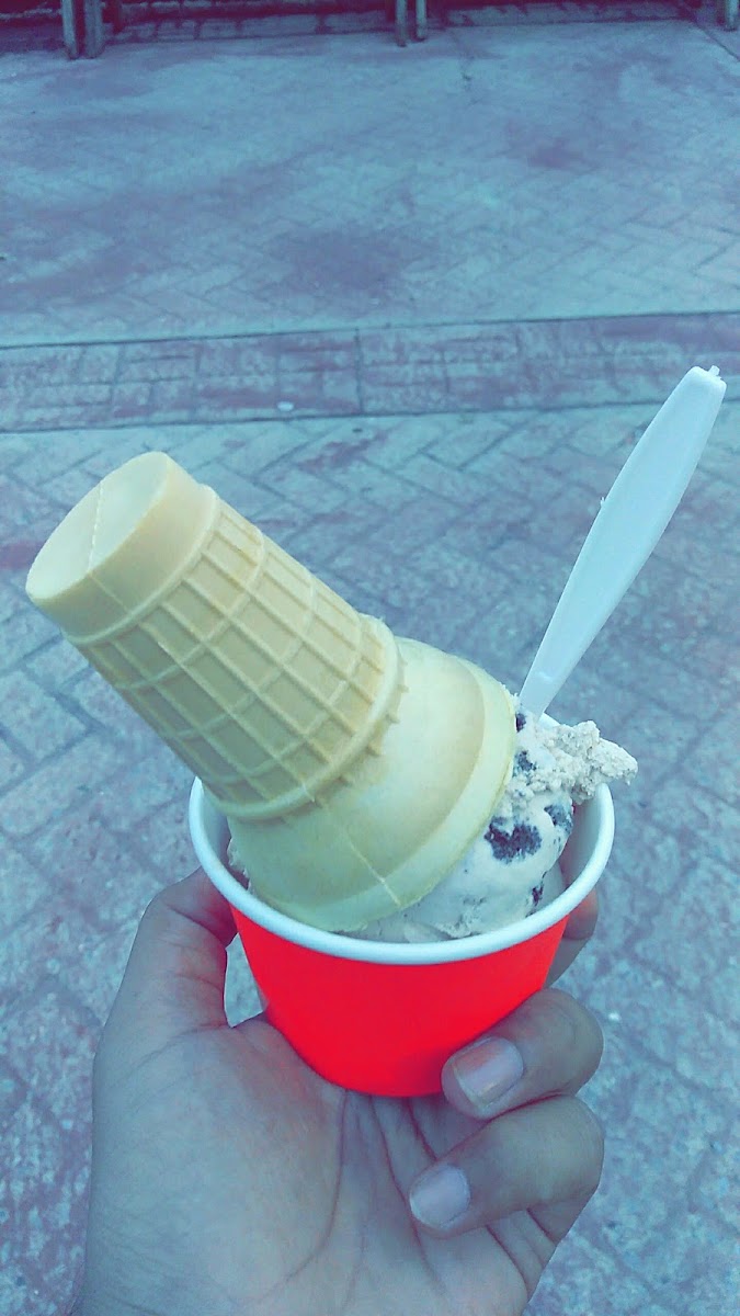 Uncle Dave’s Homemade Ice Cream Photo 9