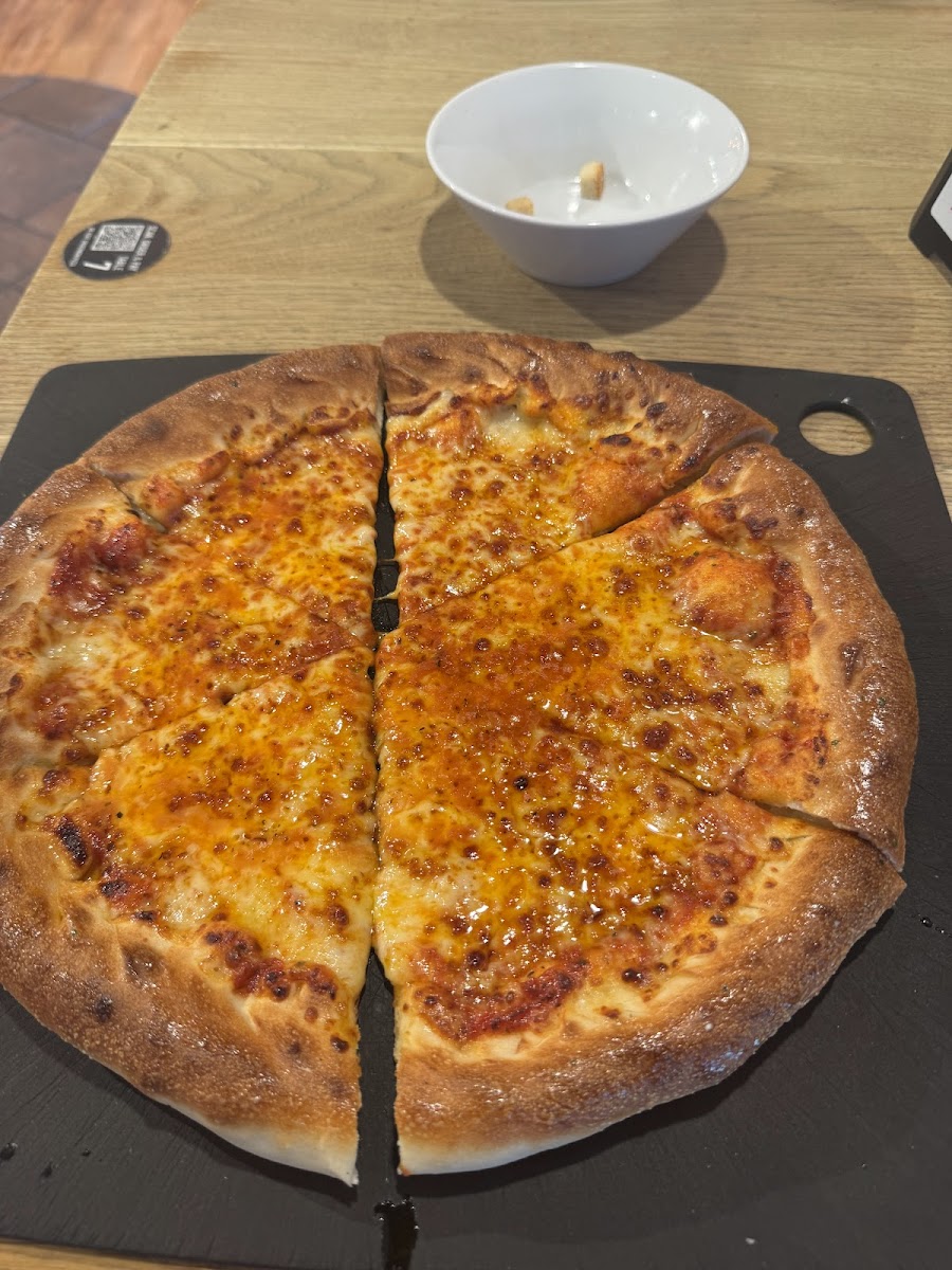Pizza Hut Restaurants Newport Photo 4