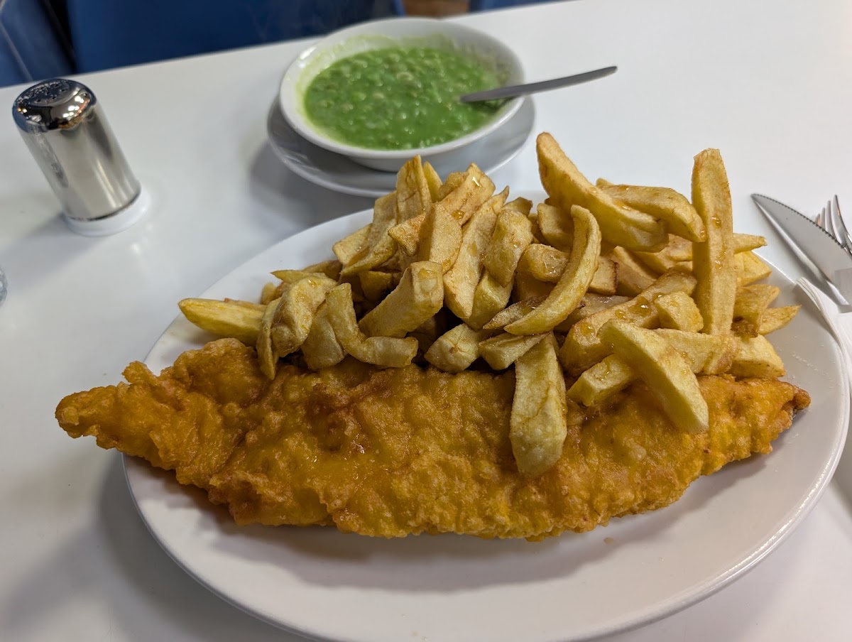 Chris's Fish Bar Photo 2