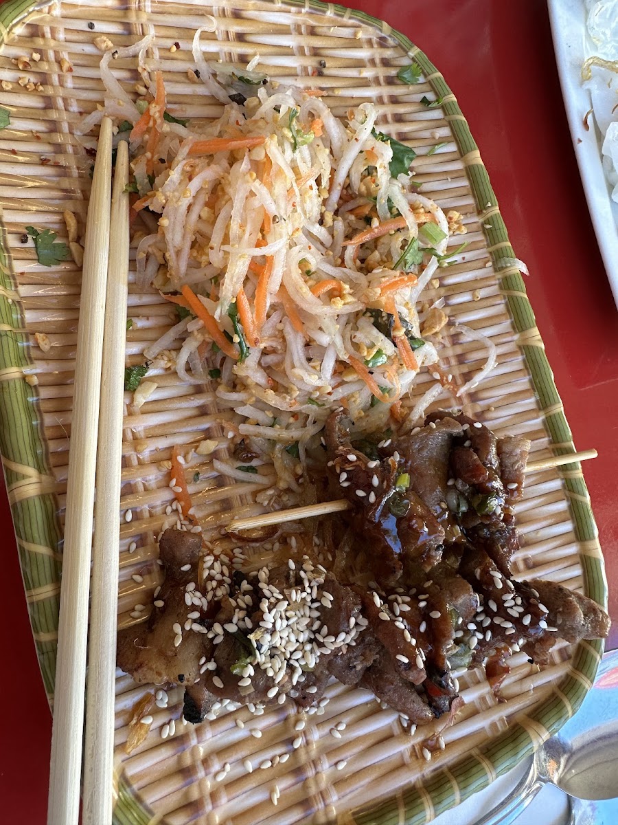 NGOAN Streetfood Photo 3