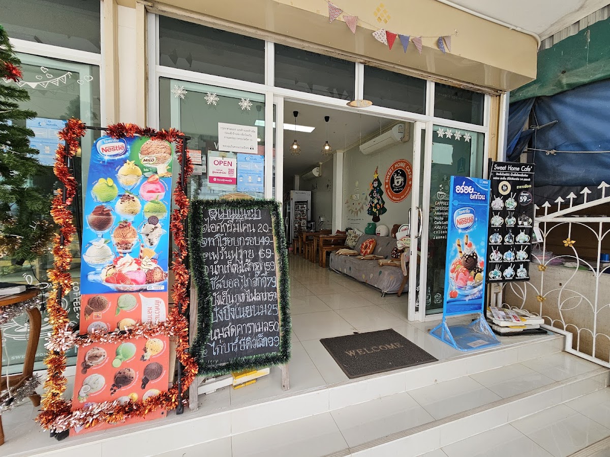 Sweet Home Café Photo 3
