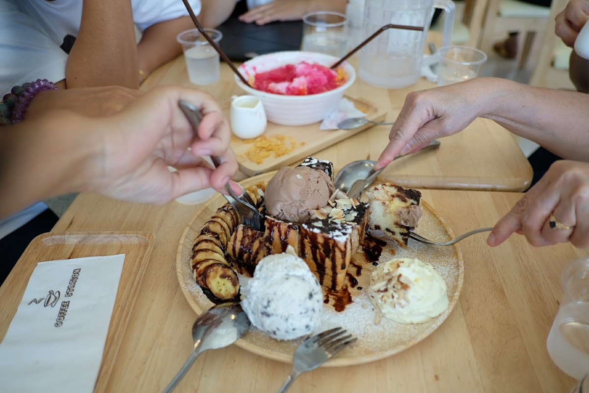 Sweet Home Café Photo 8