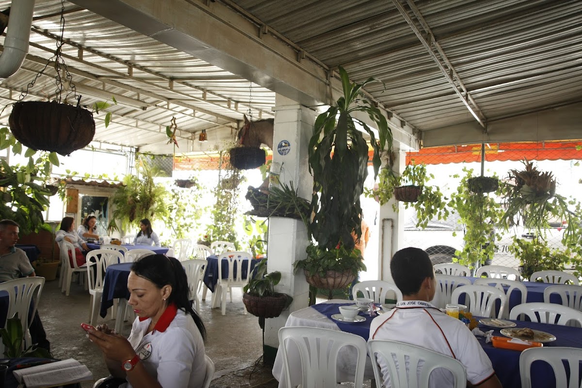 RESTAURANTE LA MONA
