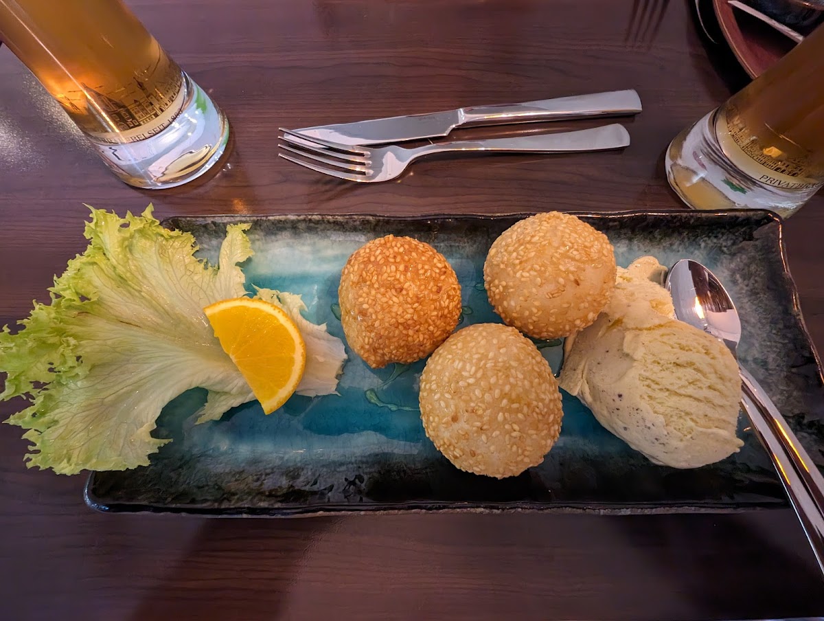 Ōsaka Ramen & Sushi Photo 7