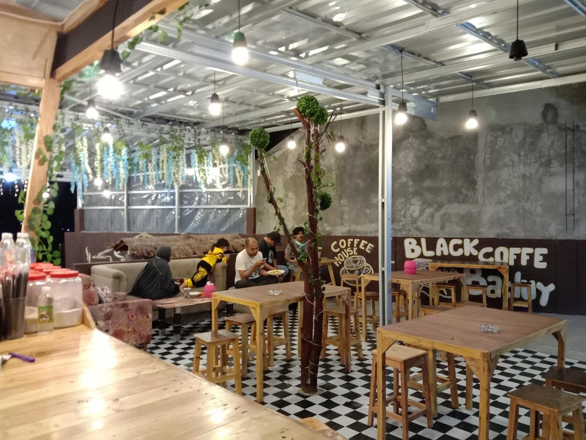 LEUIT BADUY CAFE