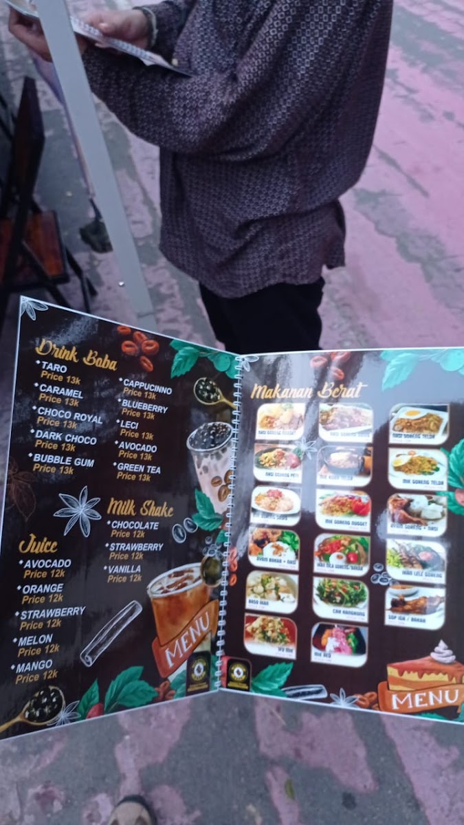 LEUIT BADUY CAFE Photo Menu 3