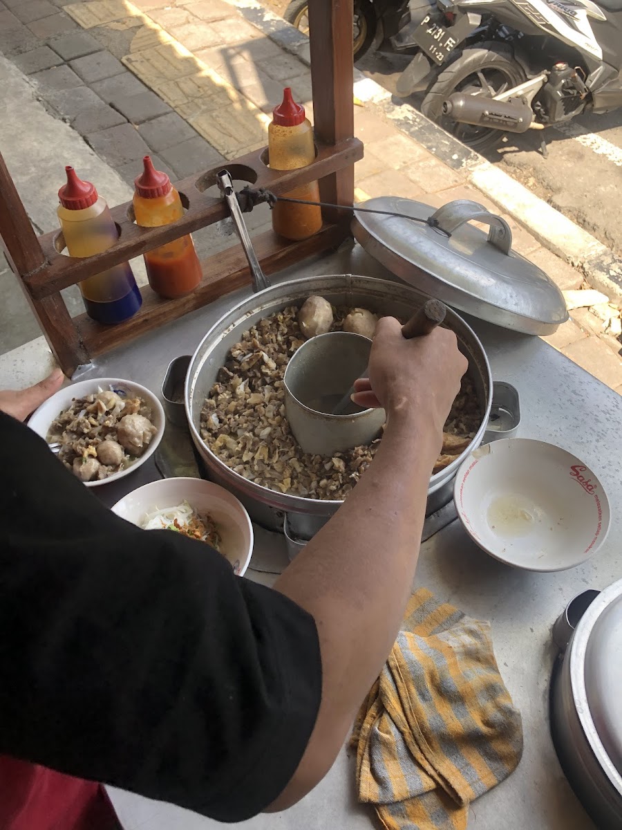 Bakso Urat Solo Pak Kumis Photo 4