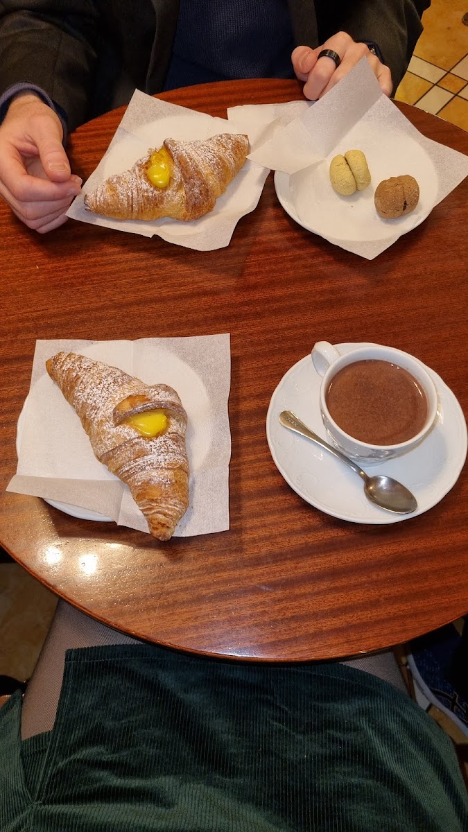 Il Caffè Ambrosiano Photo 10