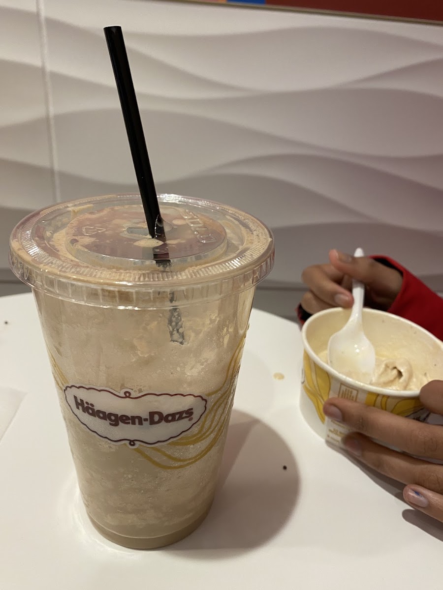 Haagen-Dazs Photo 6