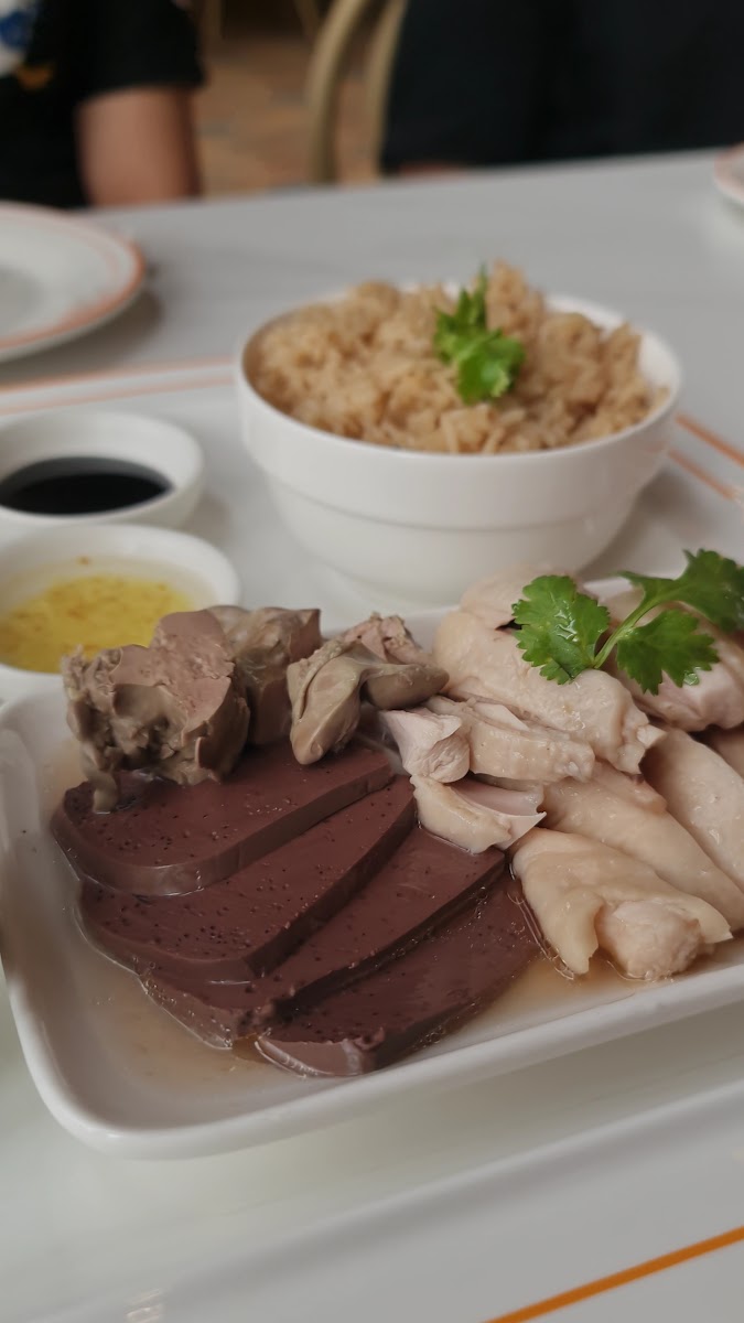 Chicken Rice ข้าวมันไก่จิตรลดา Photo 2