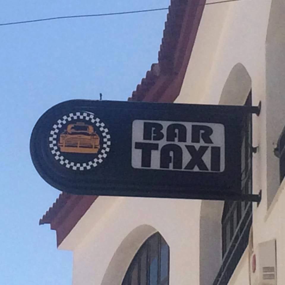 Bar Taxi Photo 4