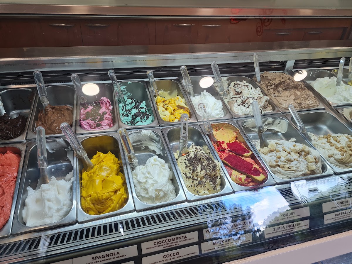 Bernardi Gelateria Pellicano Photo 3